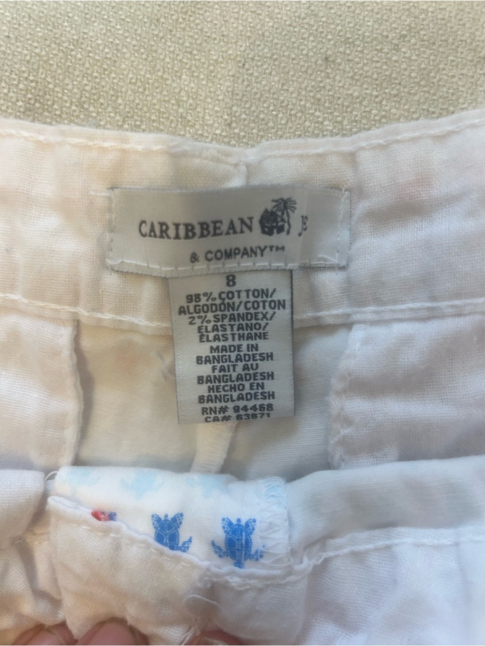 Caribbean Joe Women’s White Shorts with Red and Blue Turtle Stripe Print Size 8 - Picture 4 of 4